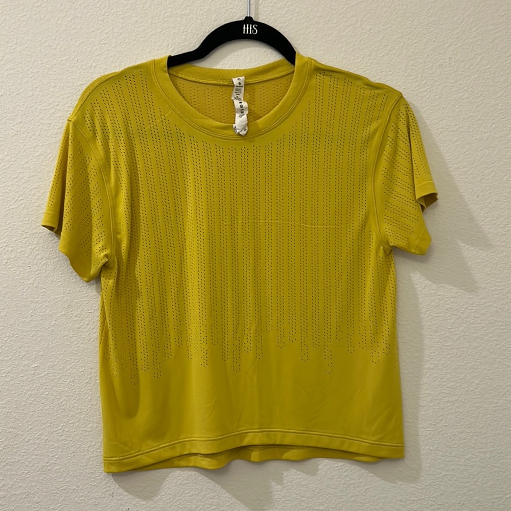 Lululemon top